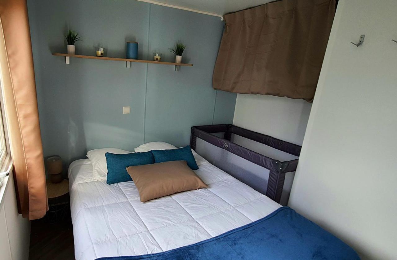 Mobilhome 2Ch Climatise-Terrasse Fermee-4 Velos-Camping 4 Etoiles Les Charmettes Les Mathes Ngoại thất bức ảnh