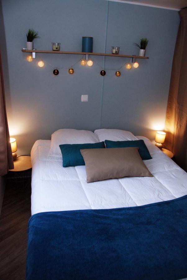 Mobilhome 2Ch Climatise-Terrasse Fermee-4 Velos-Camping 4 Etoiles Les Charmettes Les Mathes Ngoại thất bức ảnh